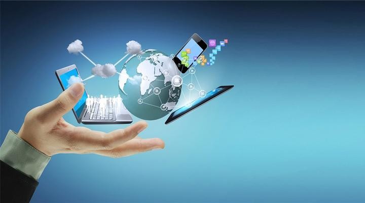 怎样评价app开云手机官方网站定制的价格优势？